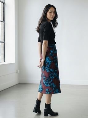Who What Wear Brown and Blue Floral Pencil Skirt - Sz 6